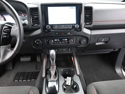 Used 2023 Nissan Frontier PRO-4X w/ Pro Convenience Package image 12