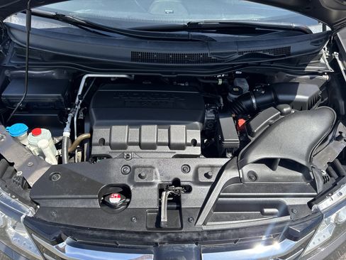 Used 2016 Honda Odyssey EX-L image 11