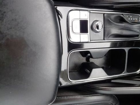 Certified 2024 Kia Telluride LX FWD image 14