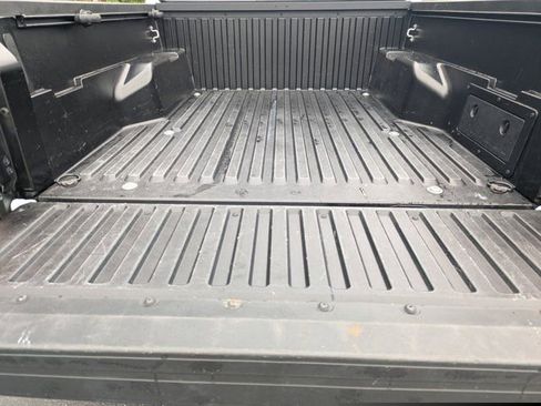 Used 2023 Toyota Tacoma SR5 RWD image 16