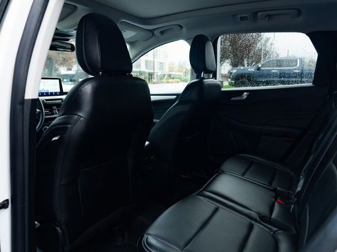 Used 2022 Ford Escape SEL w/ Technology Package image 22