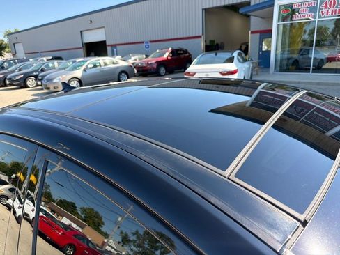 Used 2011 Hyundai Sonata Hybrid w/ Premium Equipment Pkg 2 FWD image 10