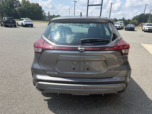 Used 2024 Nissan Kicks S FWD image 8