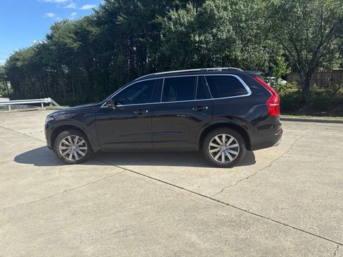 Used 2017 Volvo XC90 T6 Momentum w/ Vision Package AWD/4WD image 17