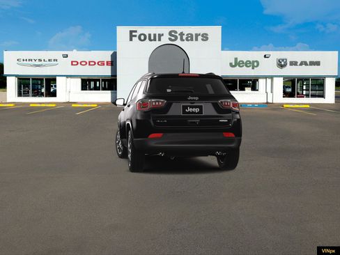 New 2026 Jeep Compass Latitude image 13