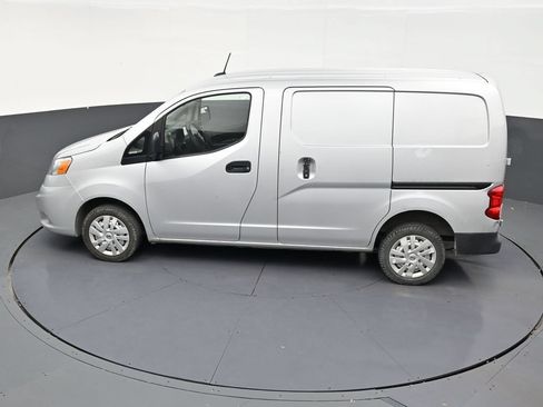 Used 2021 Nissan NV200 S FWD image 12