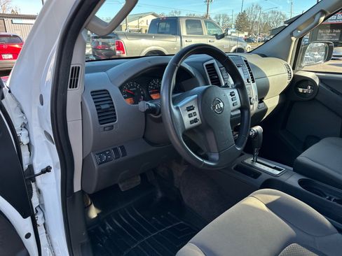 Used 2015 Nissan Xterra PRO-4X image 26
