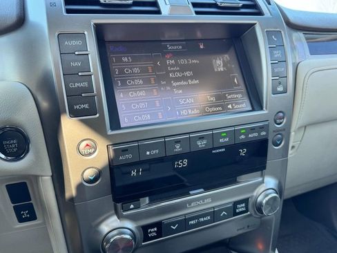 Used 2019 Lexus GX 460 Premium w/ Premium Package image 16