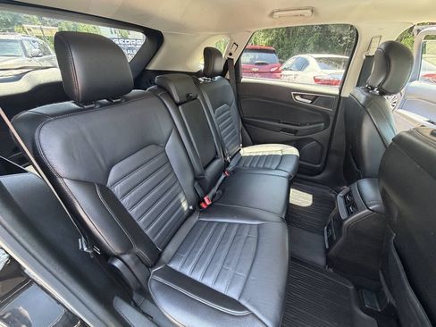 Used 2018 Ford Edge SEL w/ Equipment Group 201A AWD/4WD image 18