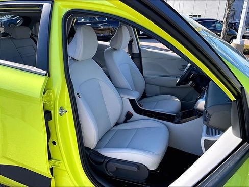 Used 2024 Hyundai Kona SEL FWD image 11