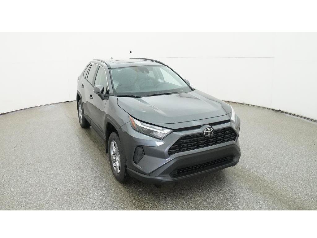 Used 2025 Toyota RAV4 XLE w/ Convenience Package FWD image 18