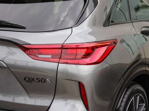 Certified 2023 INFINITI QX50 Sport FWD image 7