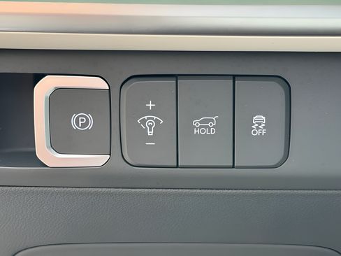 Used 2026 Hyundai Santa Fe SEL FWD image 19