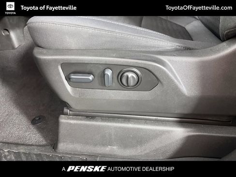 Used 2022 Chevrolet Silverado 1500 Custom Trail Boss w/ Safety Confidence Package AWD/4WD image 21