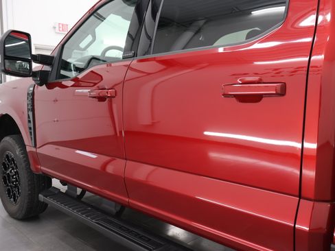 Used 2025 Ford F250 XLT w/ Black Appearance Package AWD/4WD image 38