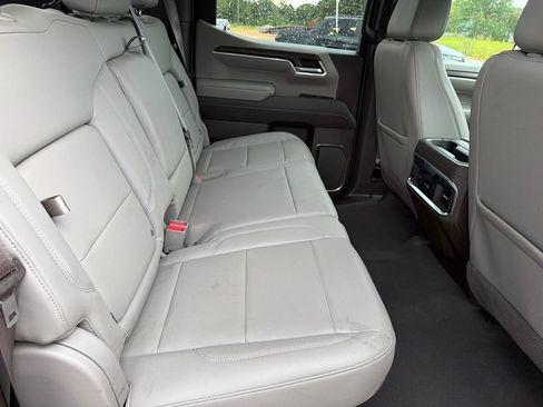 Used 2022 GMC Sierra 1500 SLT w/ SLT Convenience Package AWD/4WD image 15