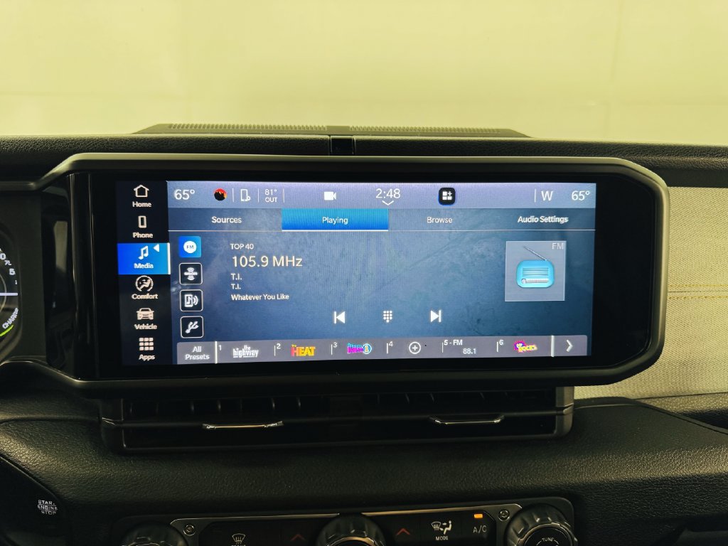 Used 2024 Jeep Wrangler Unlimited AWD/4WD image 14
