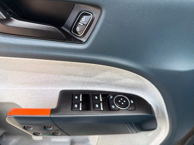 Used 2023 Ford Maverick XLT FWD image 11