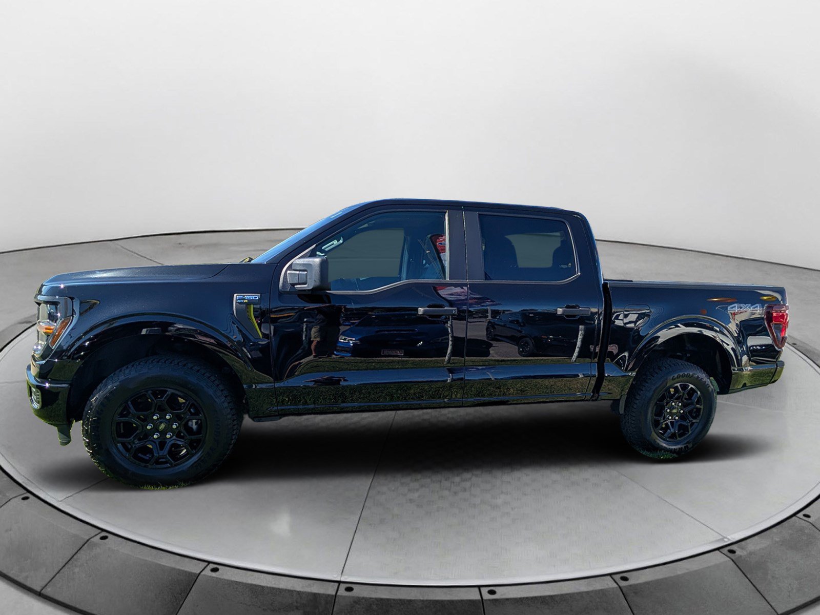 Used 2025 Ford F150 STX AWD/4WD image 6