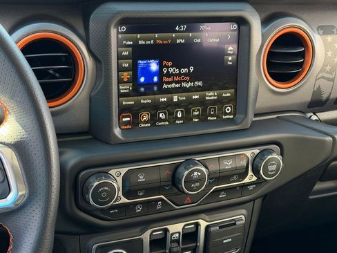 Certified 2023 Jeep Gladiator Mojave AWD/4WD image 18