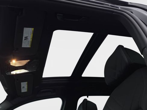 New 2026 BMW X5 xDrive50e w/ Executive Package image 29