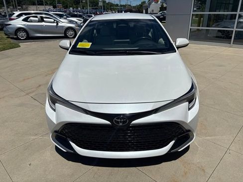 Used 2024 Toyota Corolla XSE FWD image 2