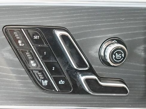 Used 2025 Cadillac Lyriq Sport w/ LPO, Floor Liner Package AWD/4WD image 21