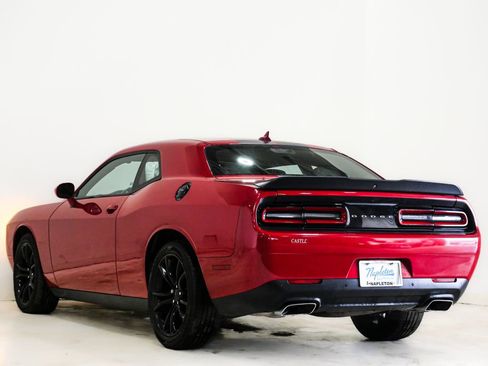 Used 2016 Dodge Challenger R/T Plus image 9