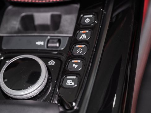 Used 2021 Aston Martin DBX AWD/4WD image 39