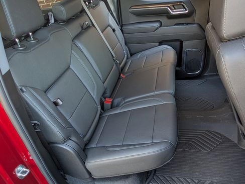 Used 2024 Chevrolet Silverado 1500 LT Trail Boss w/ LT Trail Boss Premium Package image 20