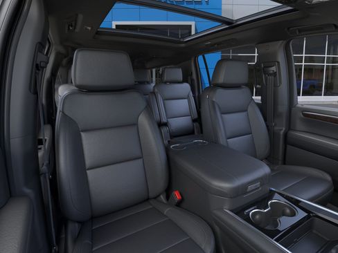 New 2026 Chevrolet Suburban Z71 w/ Comfort Package image 17