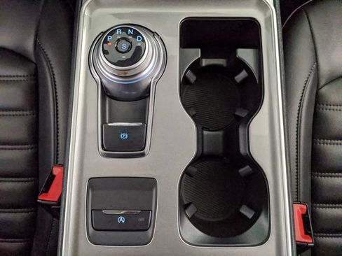 Certified 2023 Ford Edge SEL w/ Convenience Package AWD/4WD image 9