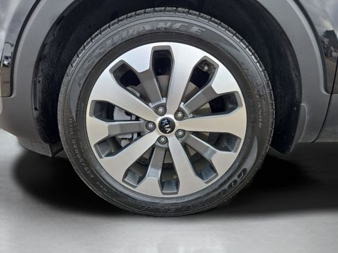 Used 2021 Kia Telluride S image 9