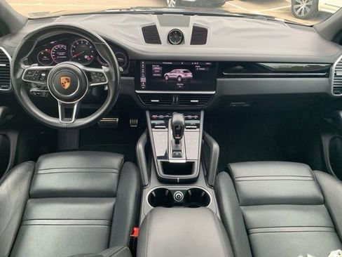 Used 2019 Porsche Cayenne S image 40
