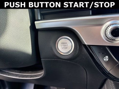 Used 2025 Kia Telluride EX image 18