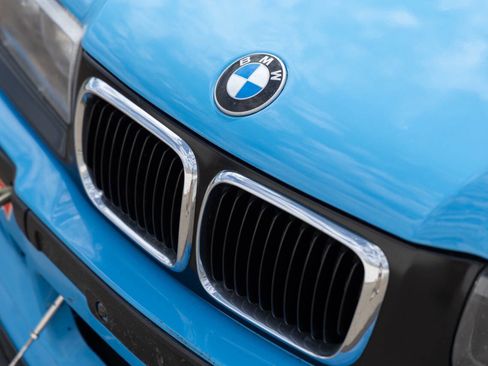 Used 1994 BMW 325i Sedan image 11