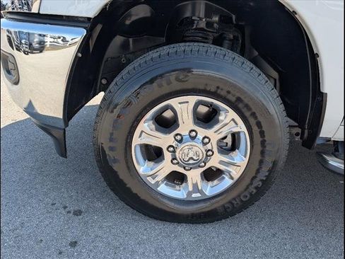 Used 2024 RAM 3500 Big Horn image 5