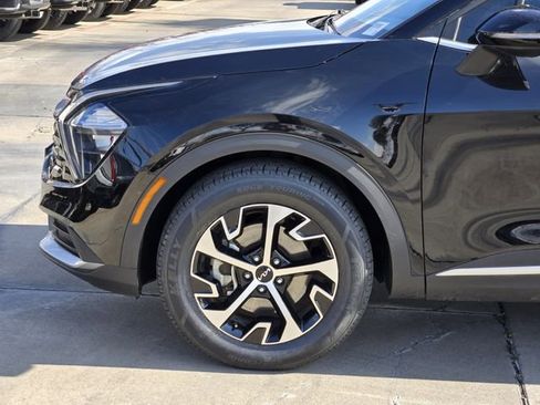 Used 2023 Kia Sportage EX image 9