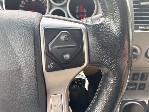 Used 2016 Toyota Sequoia Platinum AWD/4WD image 28