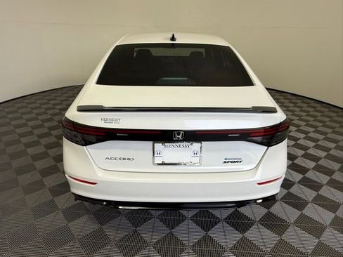Used 2024 Honda Accord Sport image 5