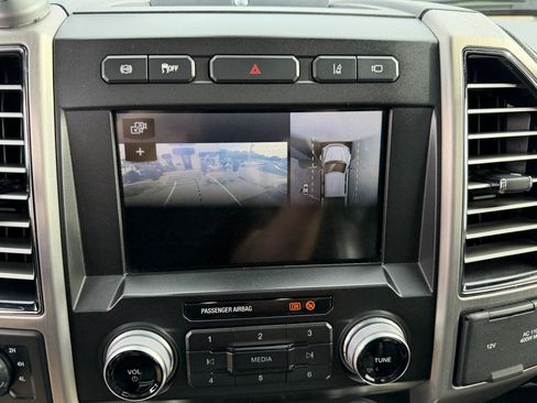 Used 2019 Ford F450 Platinum w/ Platinum Ultimate Package AWD/4WD image 30