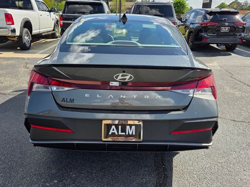 New 2026 Hyundai Elantra Sport FWD image 10
