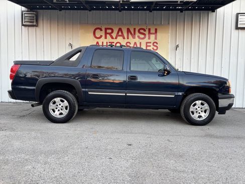 Used 2006 Chevrolet Avalanche Z66 w/ Preferred Equipment Group RWD image 1