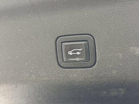 Certified 2022 Cadillac Escalade ESV Sport Platinum w/ LPO, ONYX Package AWD/4WD image 31