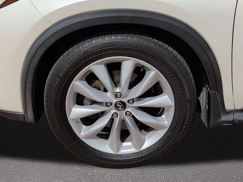 Used 2019 INFINITI QX50 Essential w/ Premium Heat Package FWD image 7