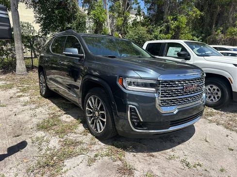 Used 2020 GMC Acadia Denali w/ Technology Package FWD image 1