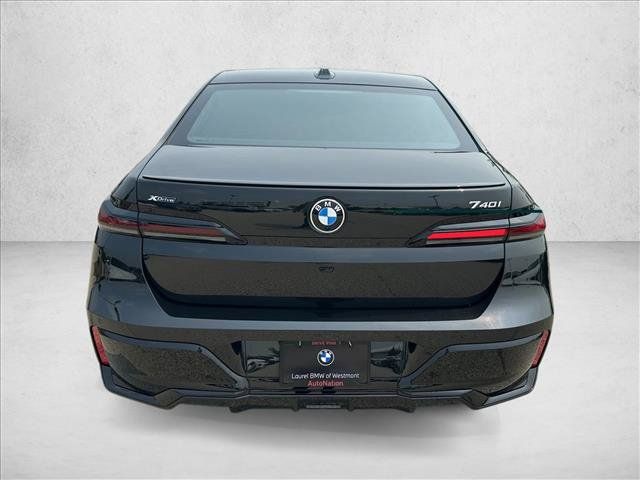 Used 2026 BMW 740i xDrive w/ Premium Package AWD/4WD image 6