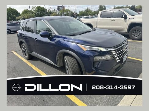 Used 2025 Nissan Rogue SV AWD/4WD image 1
