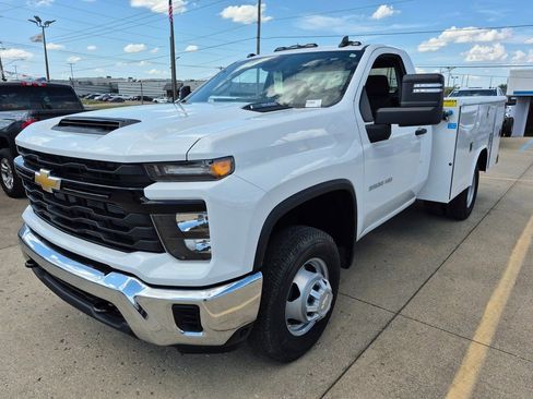 New 2025 Chevrolet Silverado 3500 W/T w/ WT Convenience Package AWD/4WD image 3