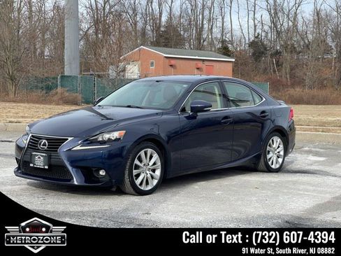Used 2015 Lexus IS 250 AWD image 4